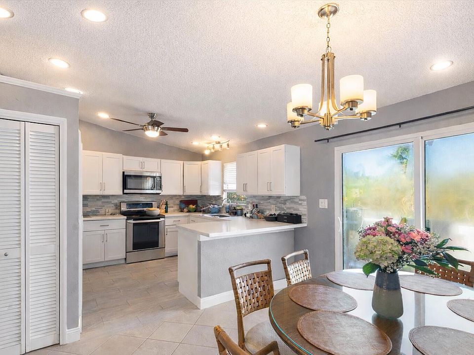 1st image of 27147 Dolphin Rd