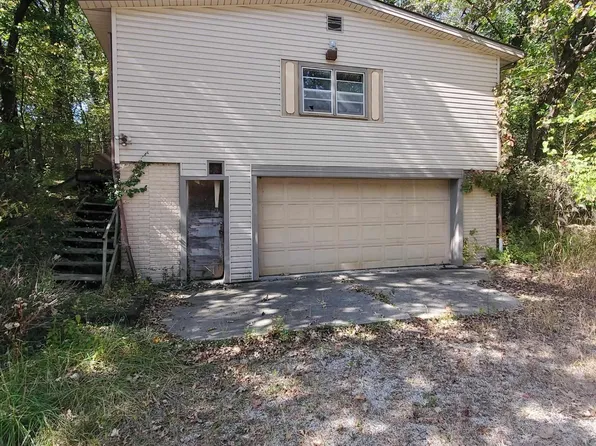 8453 Meadow Wood Dr, Dexter, IA 50070