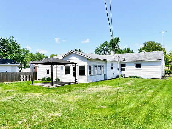 4th image of 129 E McKenzie Rd