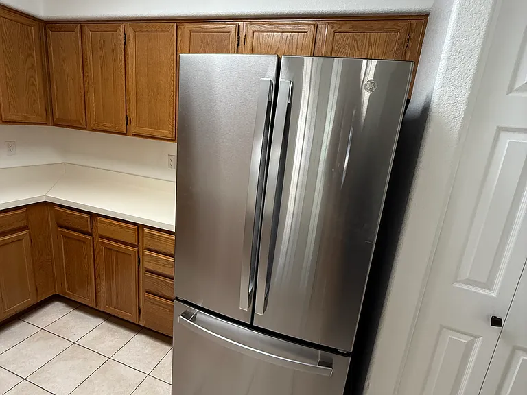 1678 W Dalehaven Cir — Photo 3