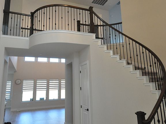 3rd image of 628 Altea Dr