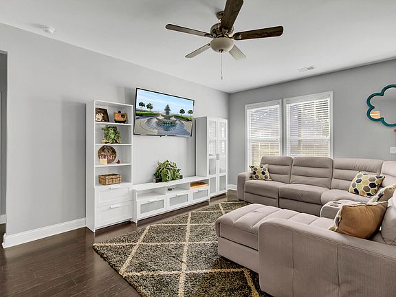 3rd image of 144 Comiskey Park Cir
