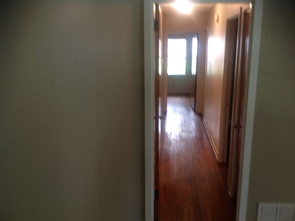 3rd image of 3422 Willow Lane Dr