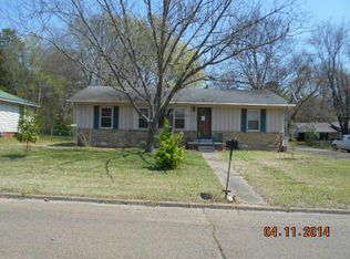 310 S Foster Dr, Tupelo, MS 38801