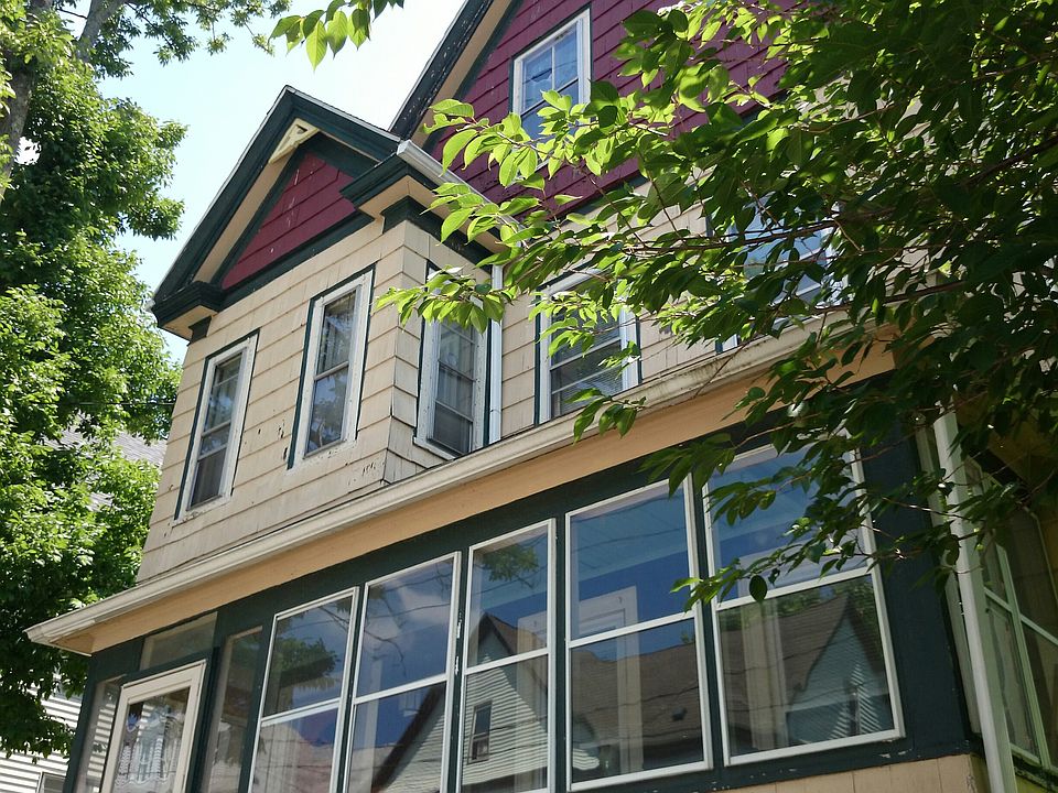 2nd image of 17 Wrentham St