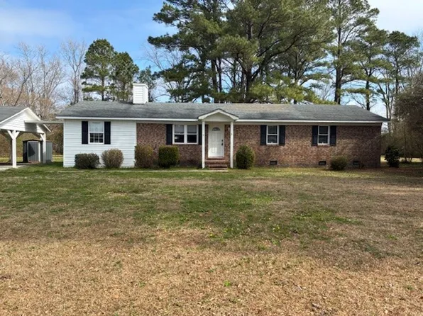376 Governors Rd SE, Winnabow, NC 28479
