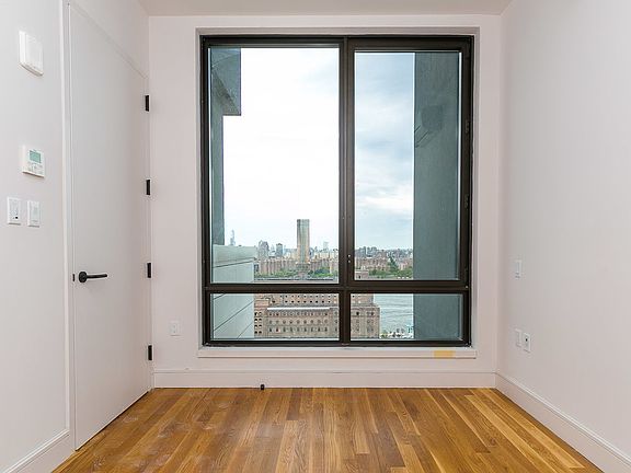 5th image of 320 Wythe Ave #1607