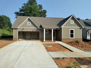 258 Saratoga Dr, Acworth, GA 30102