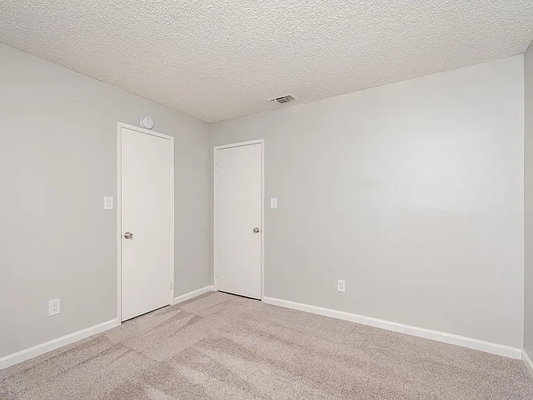 Fulton Woods — Photo 116