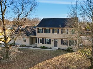 7197 Braemer Ln, West Chester, OH 45069