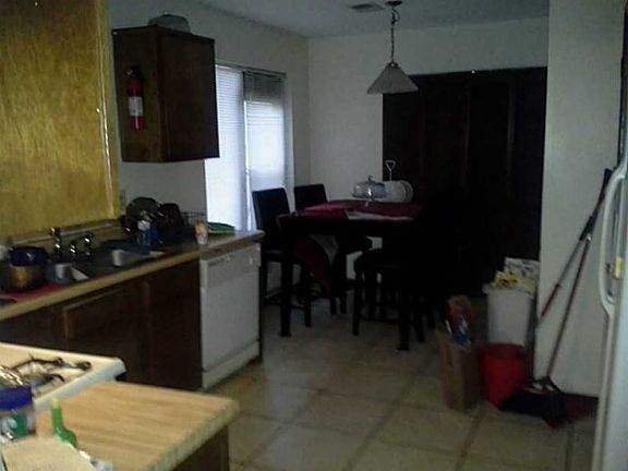 4th image of 1089 Forest East Dr