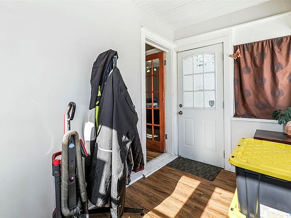 3rd image of 1438 Connaught Street
