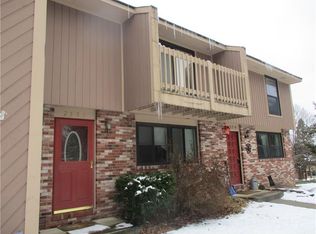 2331 Firethorn Rd, Bridgeville, PA 15017