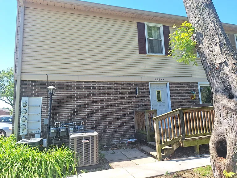 22649 Martin Rd — Photo 3