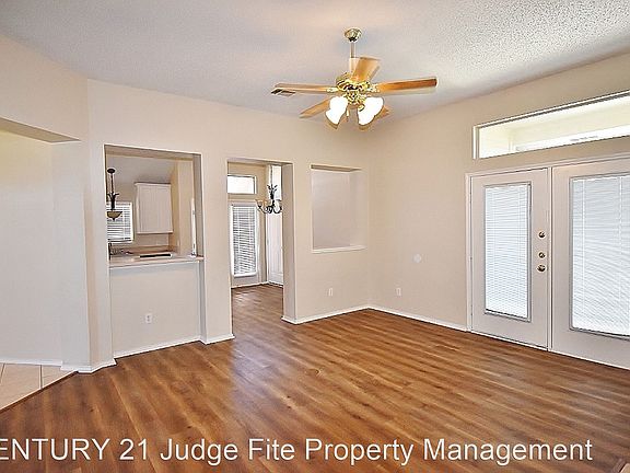 5th image of 1929 Clifton Dr