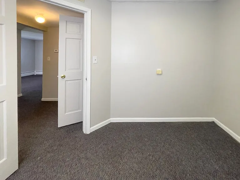 210 S Nichols Ave — Photo 19