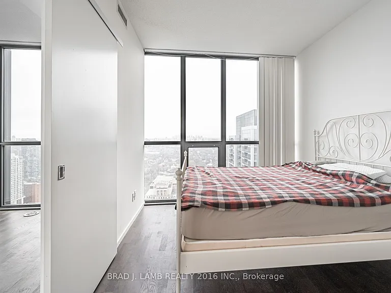 101 Charles St E #4106 — Photo 17