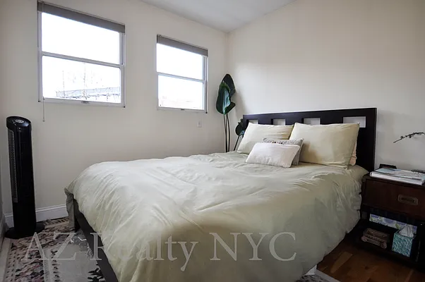 Rented by FirstService Realty (legacy) | media 10