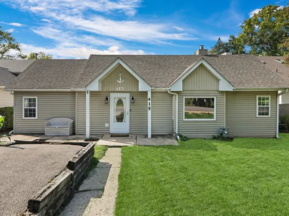 415 Clearview Ave, Wauconda, IL 60084
