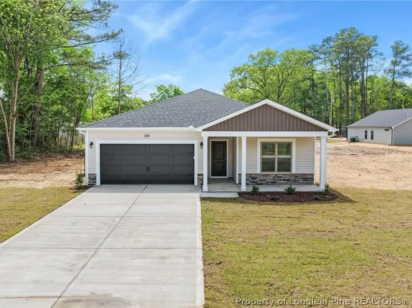 4038 Lofton St, Wade, NC 28395