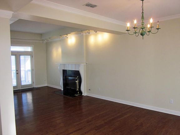 5th image of 6075 Ennis Joslin Rd