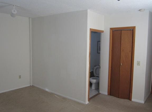 4th image of 91 Tillinghast Ave Fl 1ST
