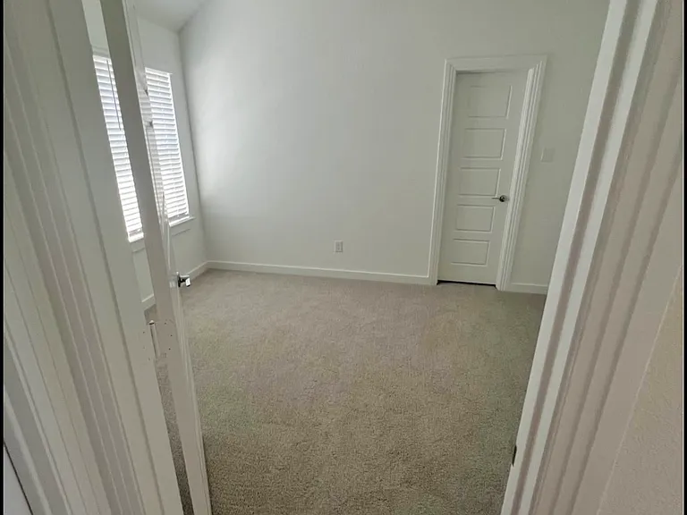 1212 Carnation Dr — Photo 18