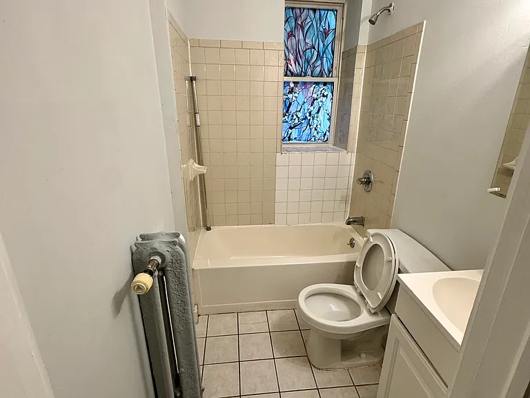 208 Main St #3H — Photo 36