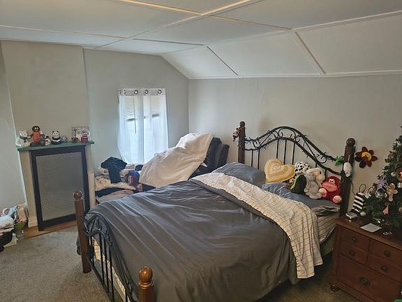 4th image of 35 S 6th St APT 2