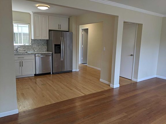 3rd image of 416 Duncan St APT 1