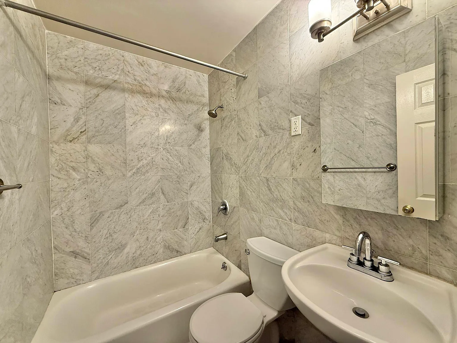 31 East 21st Street — Photo 3