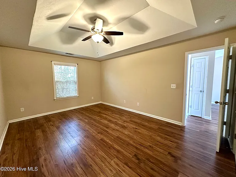 1730 Elizabeth St — Photo 17
