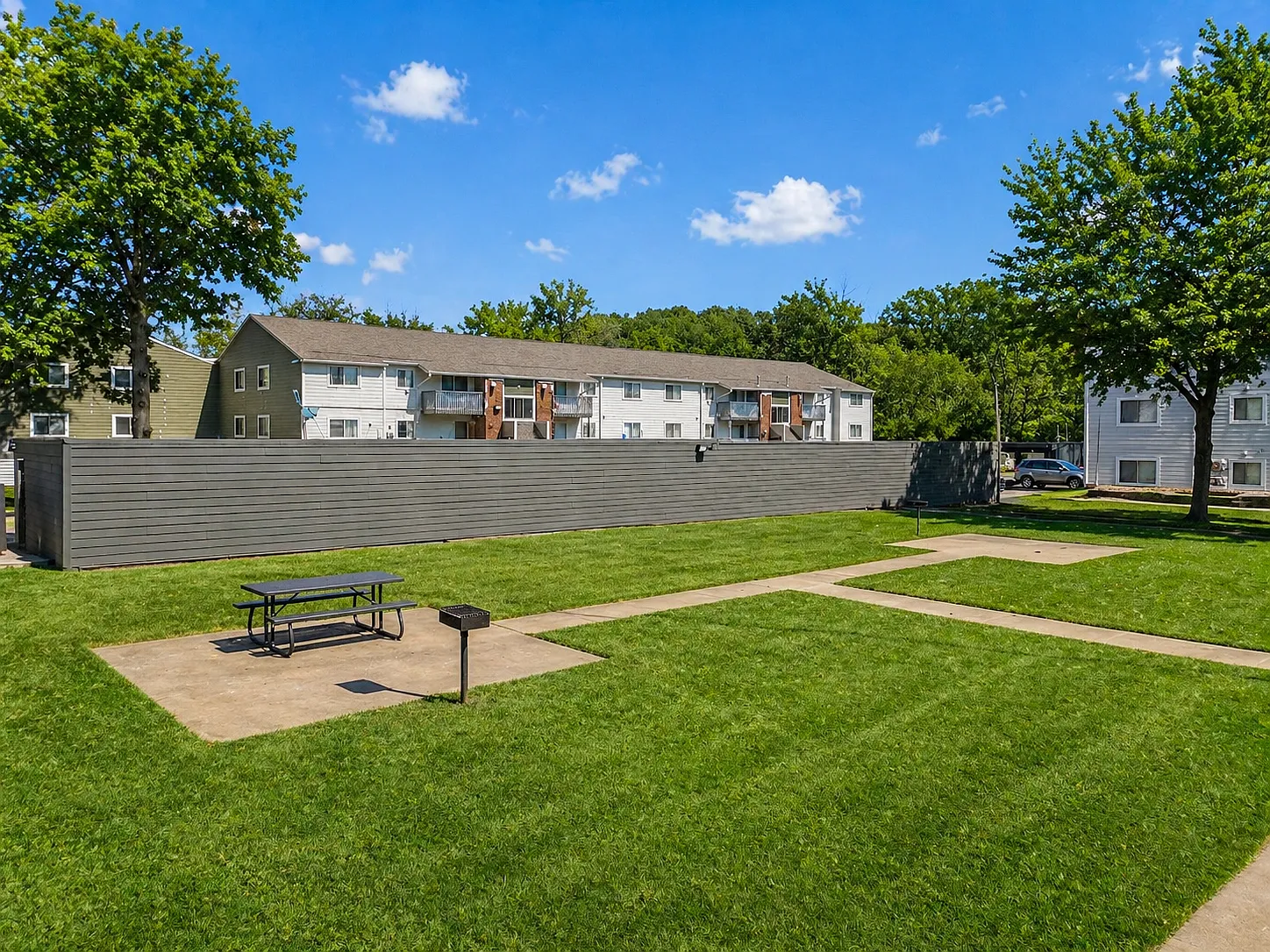 Rock Ridge Commons — Photo 2