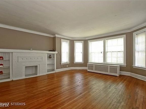 3rd image of 8249 S Maryland Ave APT 3