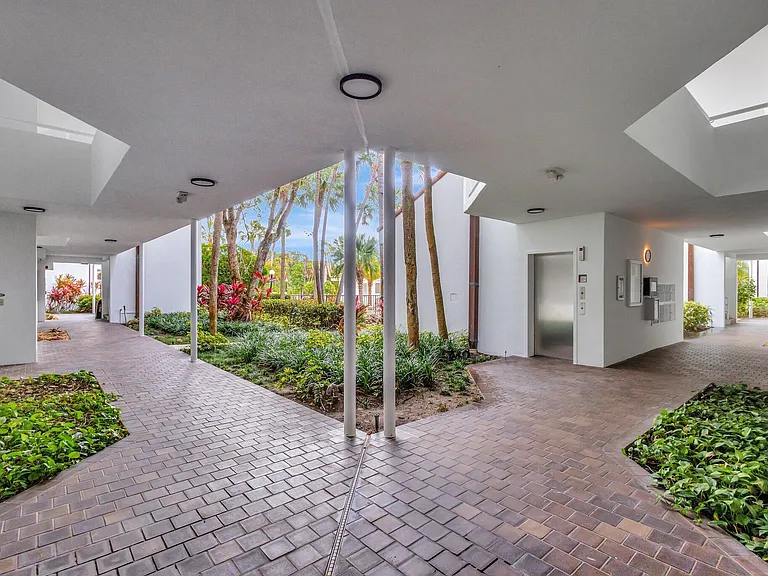 200 Waterway Rd #109 — Photo 36