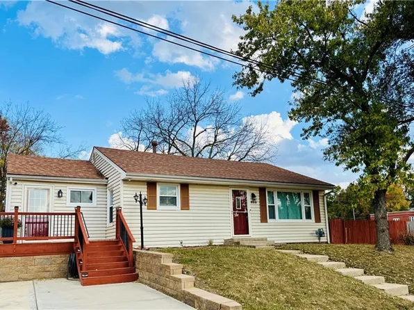 809 3rd St, Platte City, MO 64079