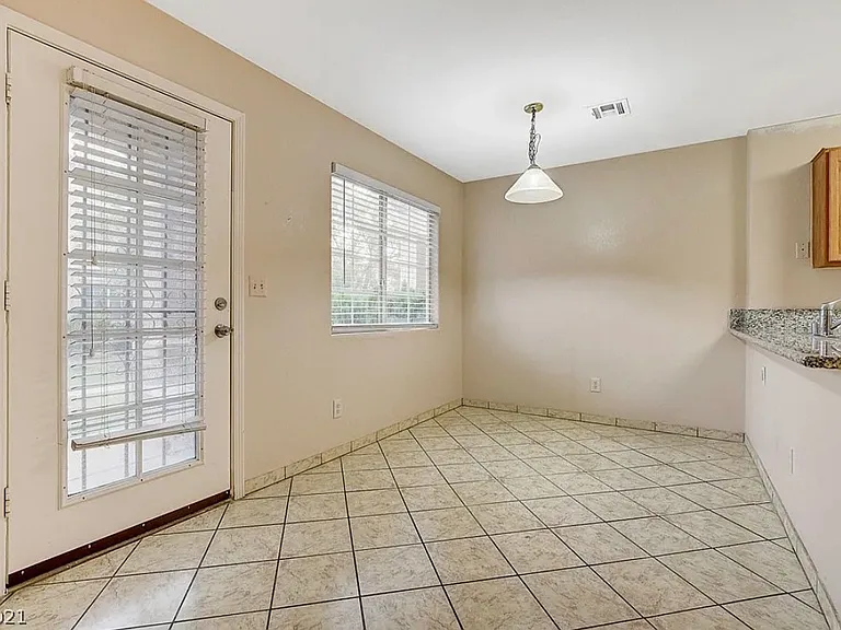 2501 Perryville Ave #103 — Photo 19
