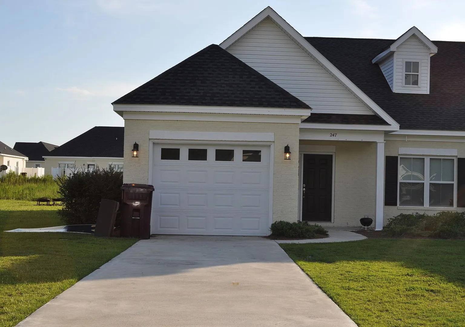 Available August 3rd 2 Bedroom Duplex at The Hammocks! — Photo 2