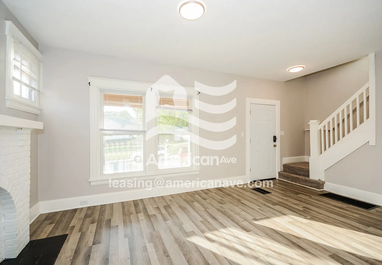 3 bed, 1.0 bath, 1094 sqft, $1,422 — Photo 4
