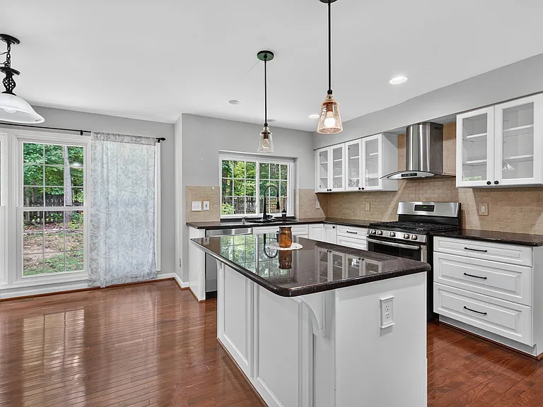 3569 Eskew Ct — Photo 10