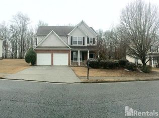 3021 Belfaire Lake Dr, Dacula, GA 30019