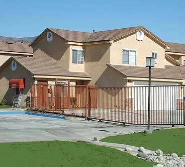 1555 S Santa Fe Ave — Photo 1
