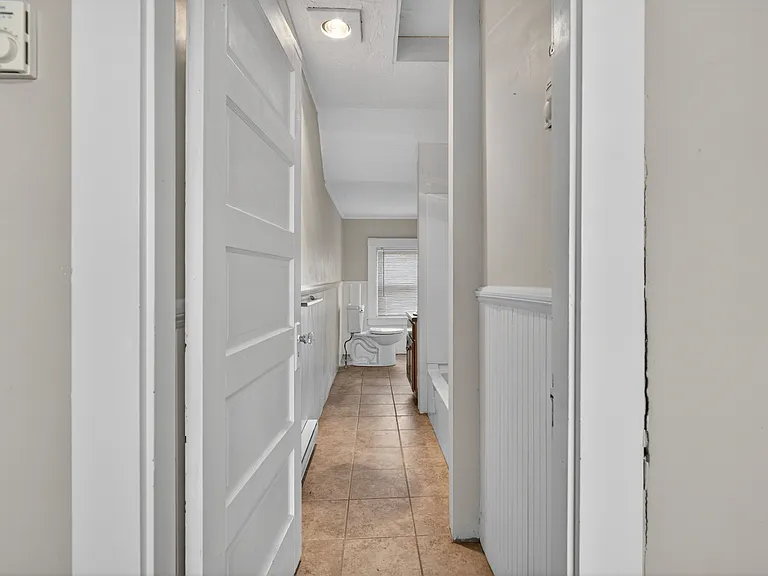 46 Peirce St #3 — Photo 7