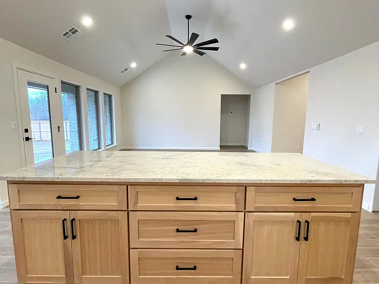 720 N Country Club Dr — Photo 9
