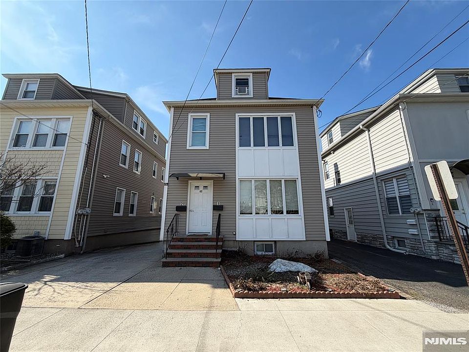1st image of 48 Stein Ave