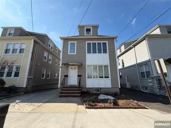 48 Stein Ave, Wallington, NJ 07057