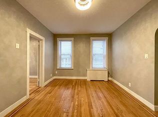 70-22 73rd St APT 1R, Ridgewood, NY 11385