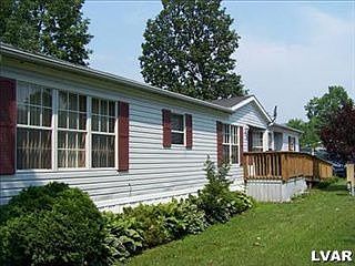 2nd image of 250 Pine Cir