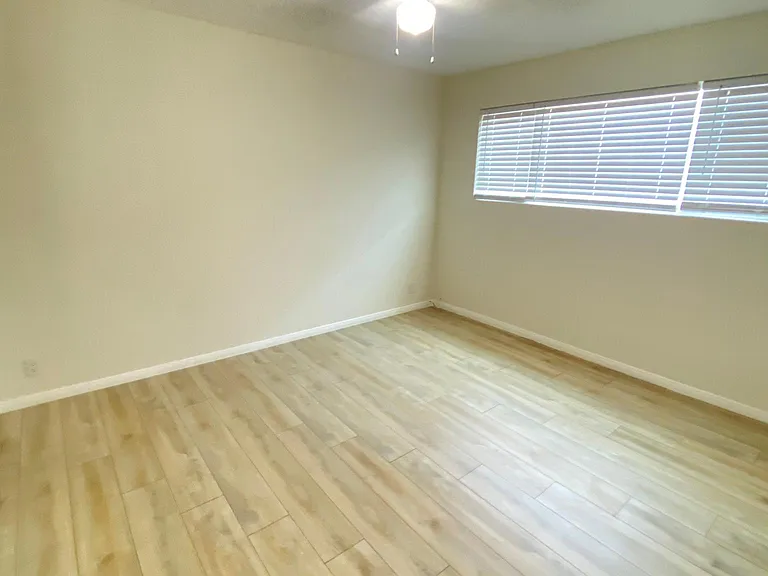 11650 Idaho Ave #8 — Photo 5