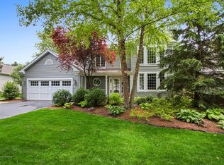 1253 Galway Dr, Cary, IL 60013